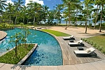 Бассейн отеля CONSTANCE EPHELIA RESORT MAHE 5*